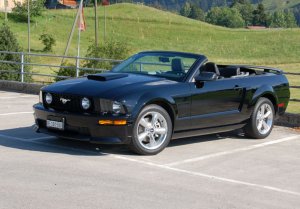 800px-MustangGTCS.jpg